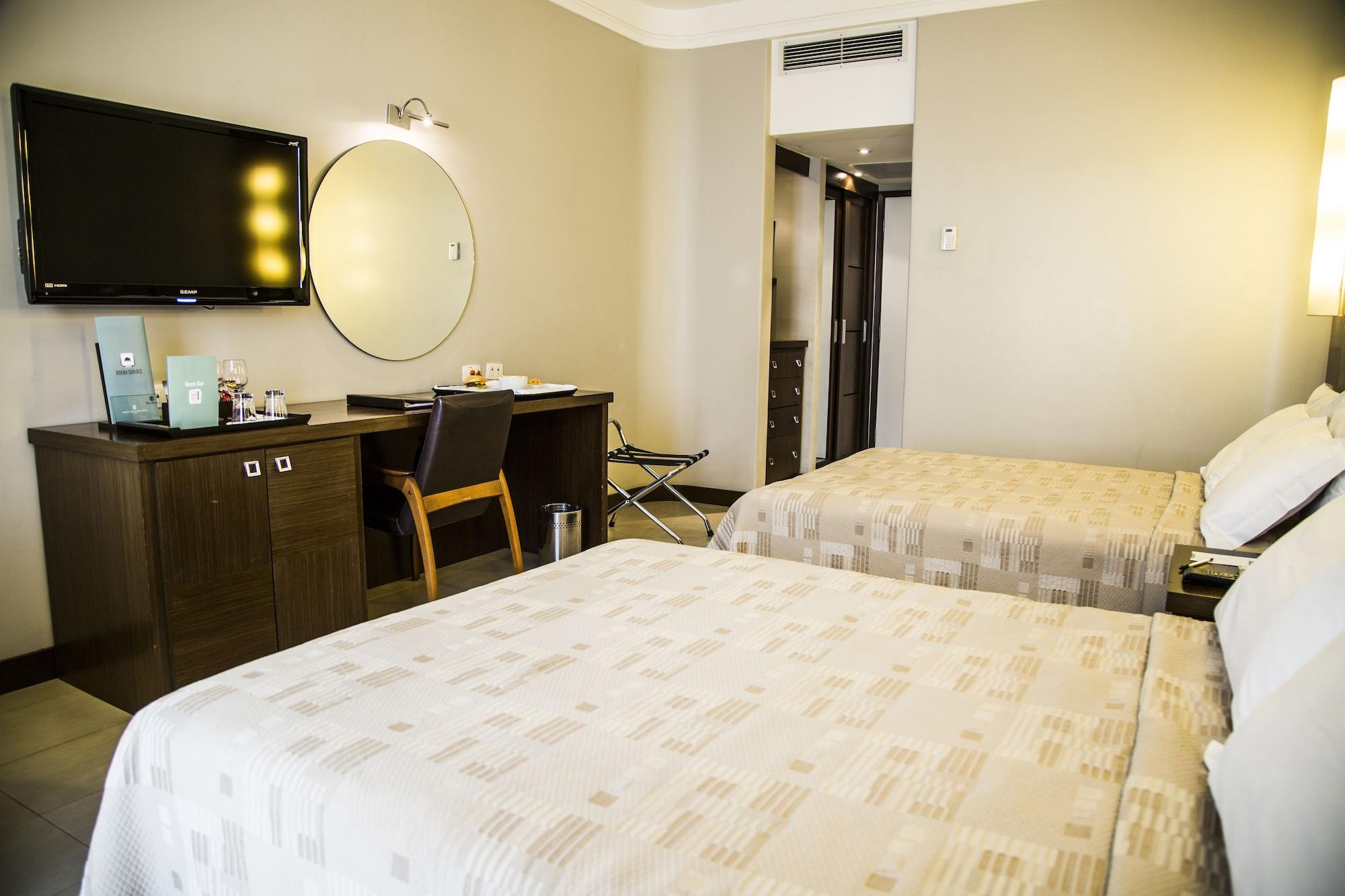 Parque Balneario Hotel Santos By Castelo Itaipava Ngoại thất bức ảnh A room at the hotel
