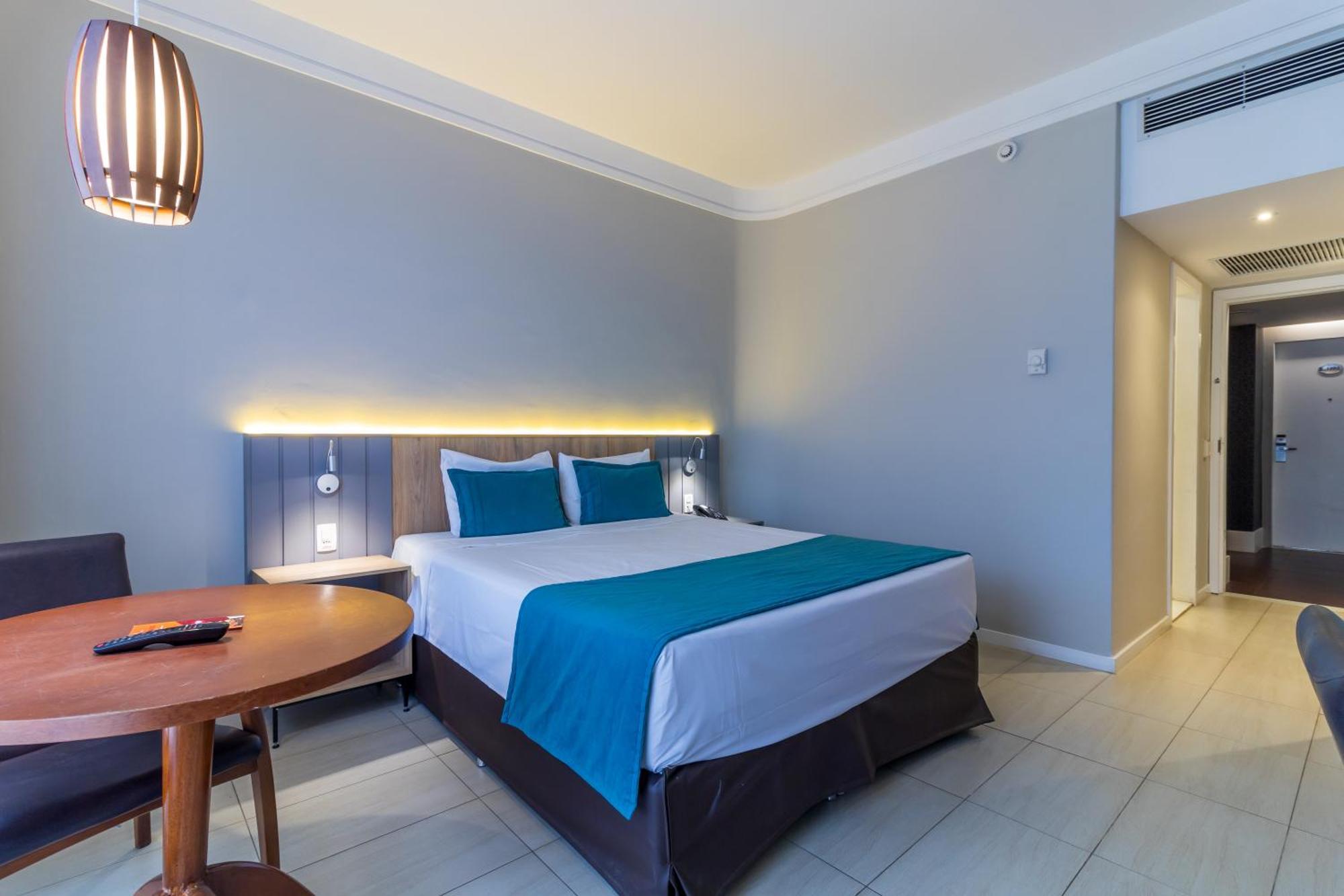Parque Balneario Hotel Santos By Castelo Itaipava Ngoại thất bức ảnh A room at the hotel