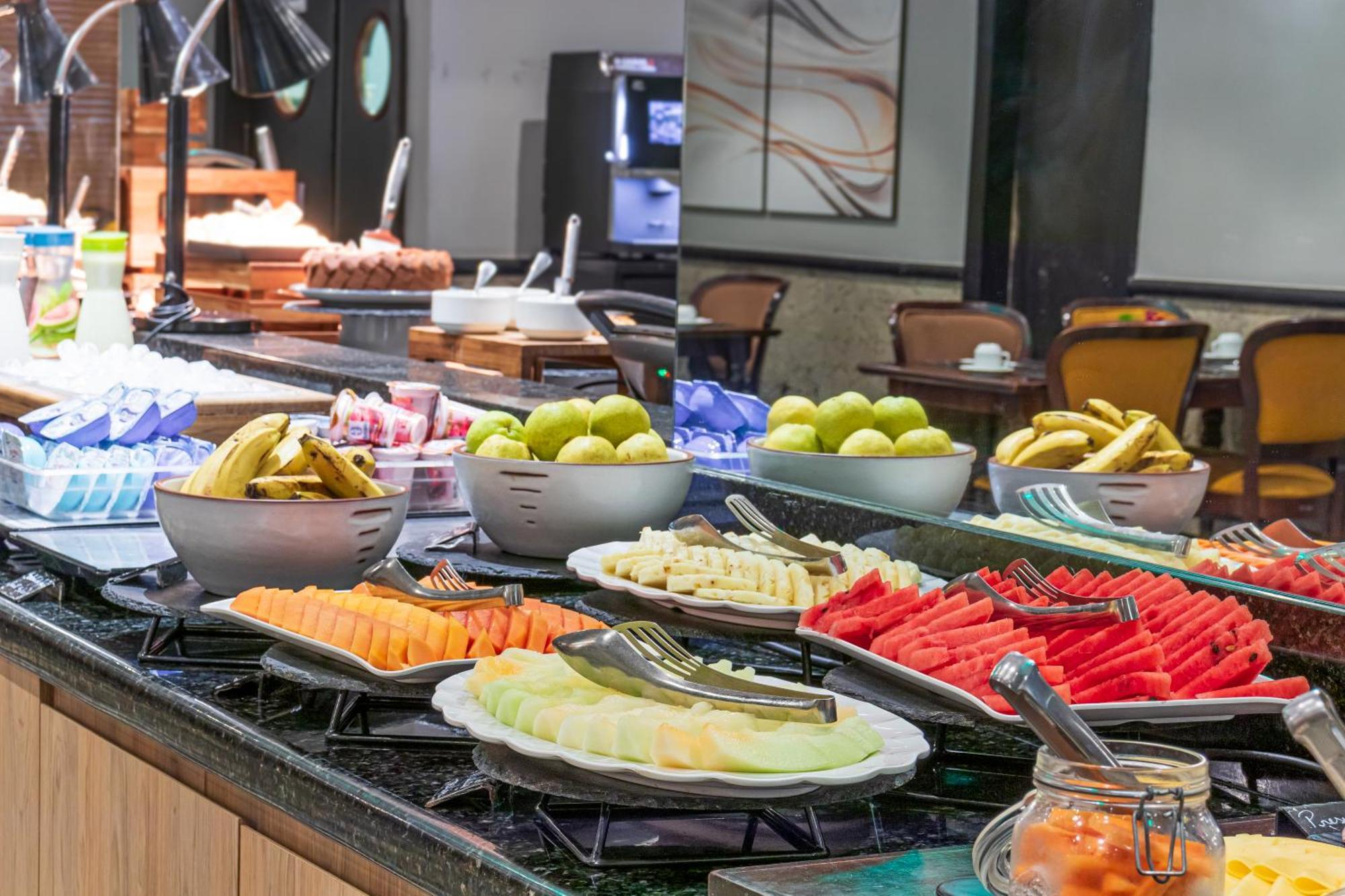 Parque Balneario Hotel Santos By Castelo Itaipava Ngoại thất bức ảnh Fruit buffet