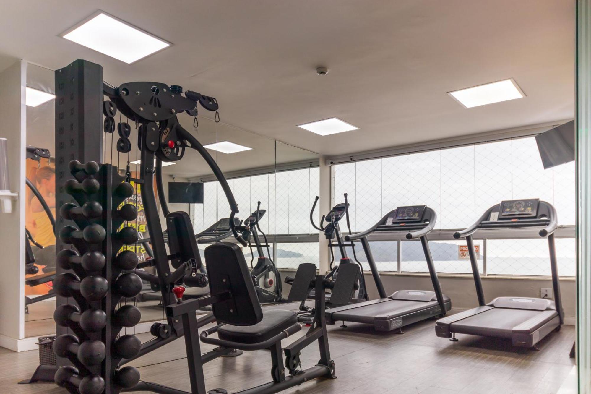 Parque Balneario Hotel Santos By Castelo Itaipava Ngoại thất bức ảnh A gym in a hotel